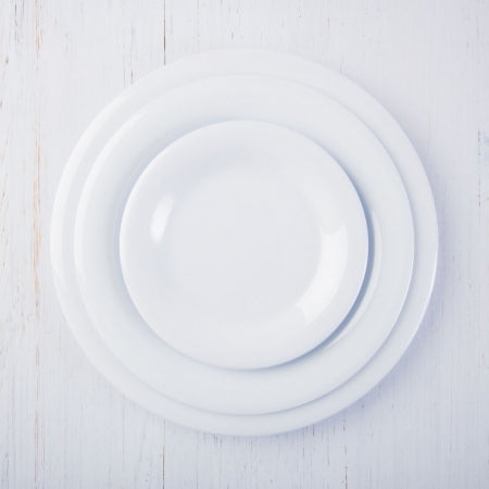 12 Wide Rim Plates - White - 235mm
